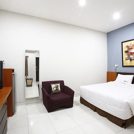 Reddoorz @ Menteng Jakarta Eksteriør billede