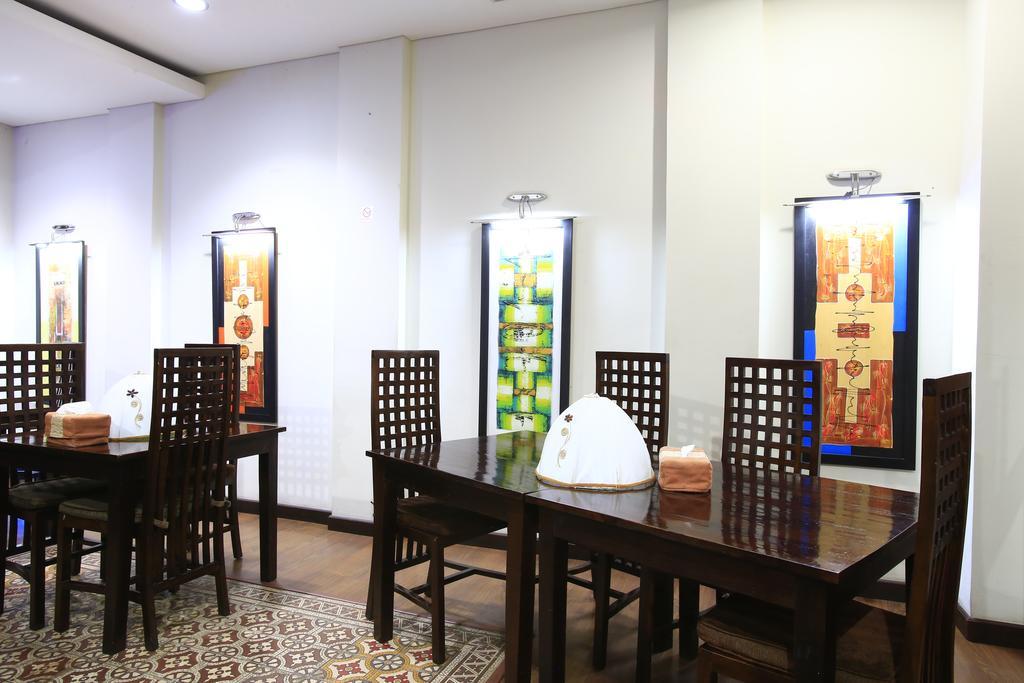 Reddoorz @ Menteng Jakarta Eksteriør billede