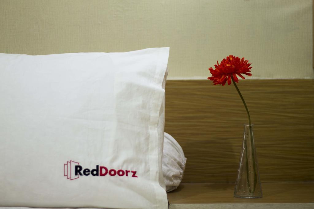 Reddoorz @ Menteng Jakarta Eksteriør billede