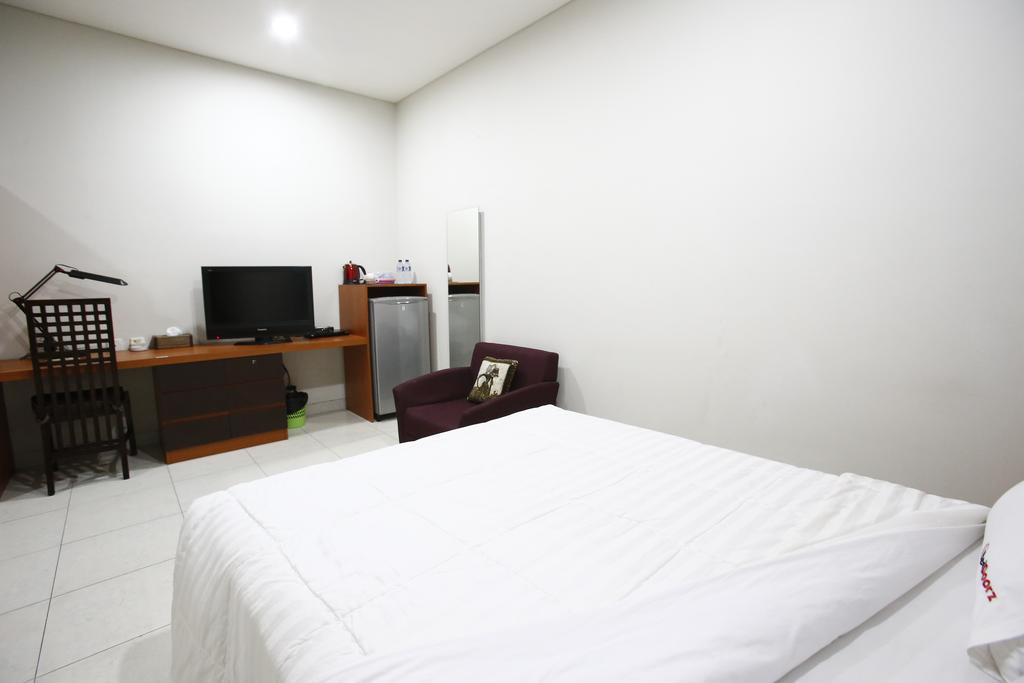 Reddoorz @ Menteng Jakarta Eksteriør billede